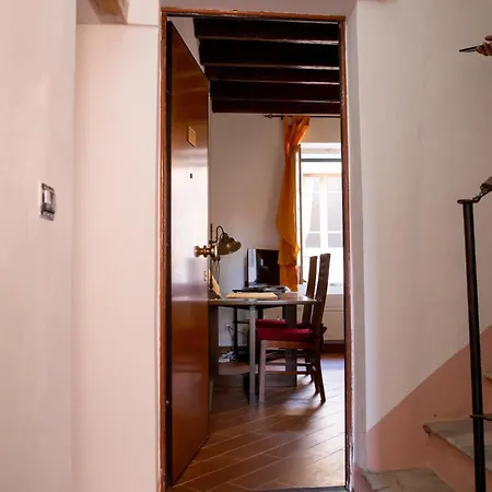 Casa Del Bisbe 公寓 *